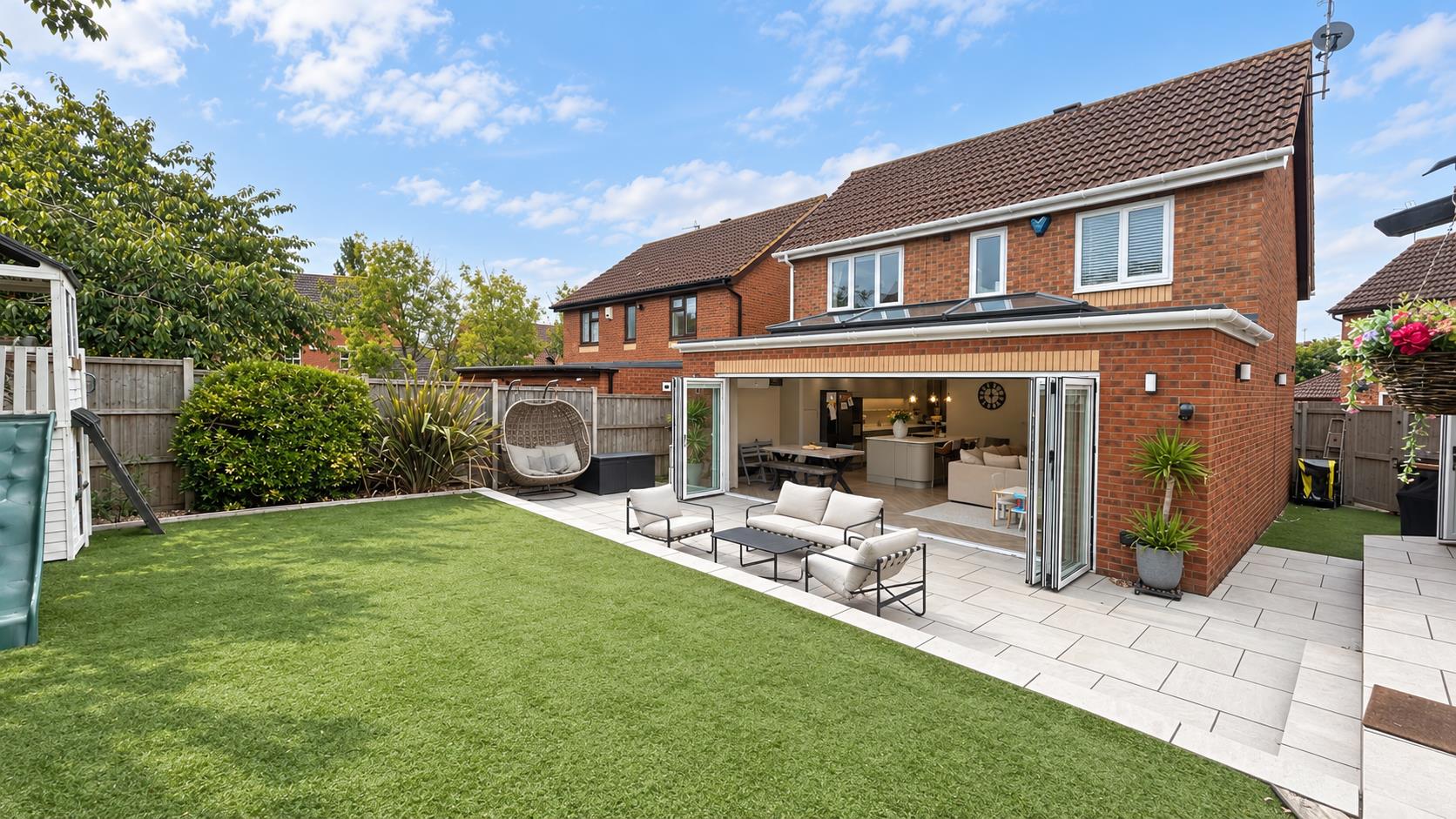 4 bed property in Garthwaite Crescent, Milton Keynes